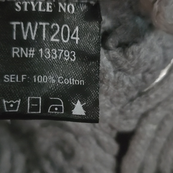 POL Gray Crochet Crop Tank with Scoop Neck - Picture 6 of 7